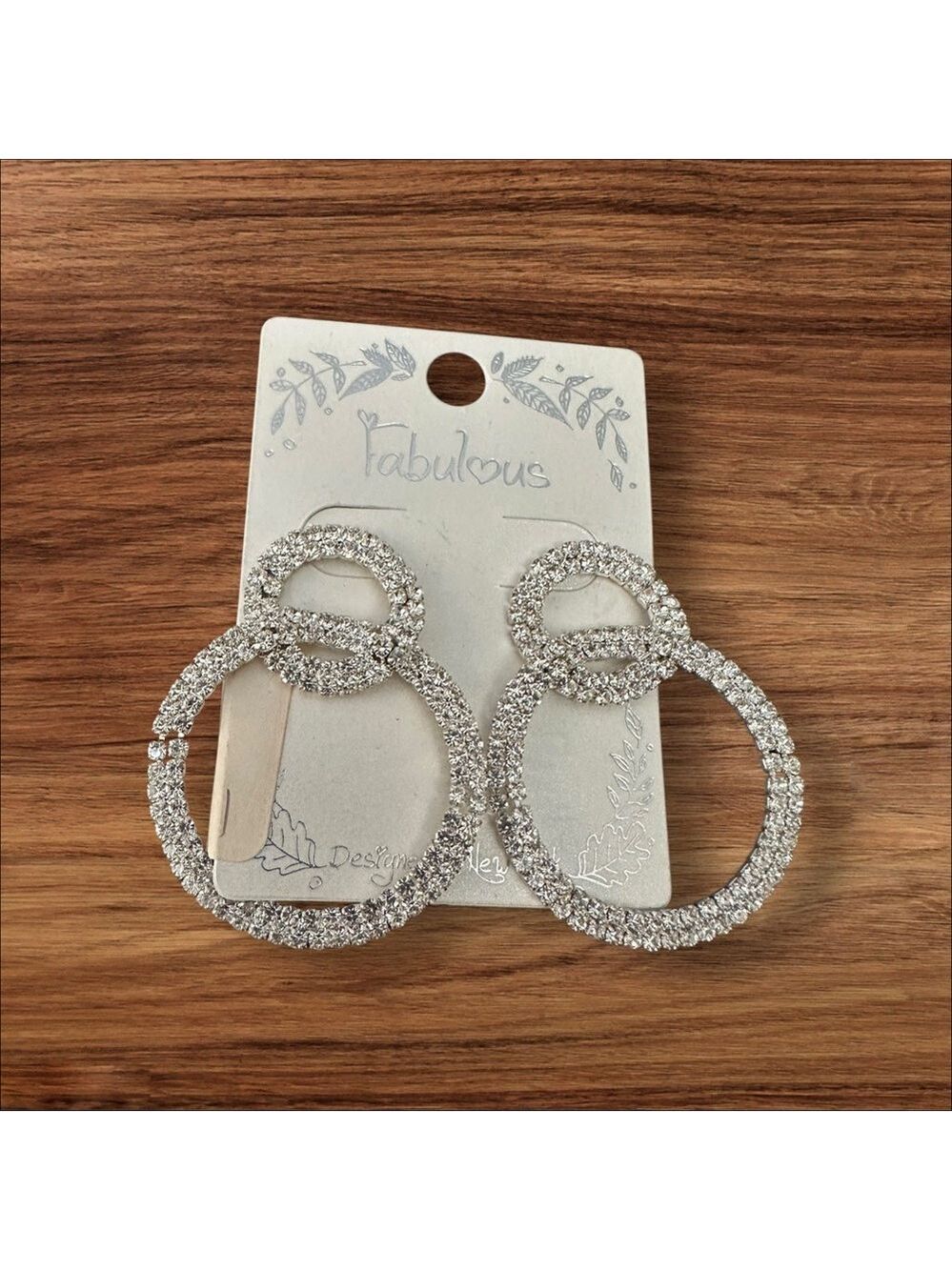 Circle of Love Style Fashion Earrings NWT 1243